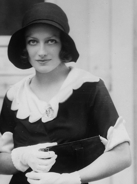 Joan Crawford circa November 1930