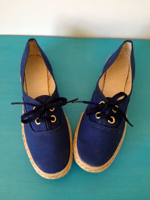 vintage 60s navy nautical boat shoes rope detail 7 n by vintspiration