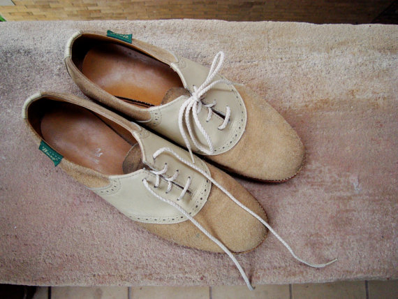 Saddle Shoes // Suede Leather // White Cream Tan Brown // 8 - 8.5 by muskymink 