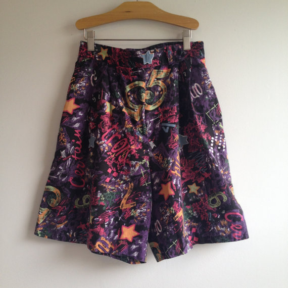 vintage 90s GRAFFITI print high waisted pleated shorts s m